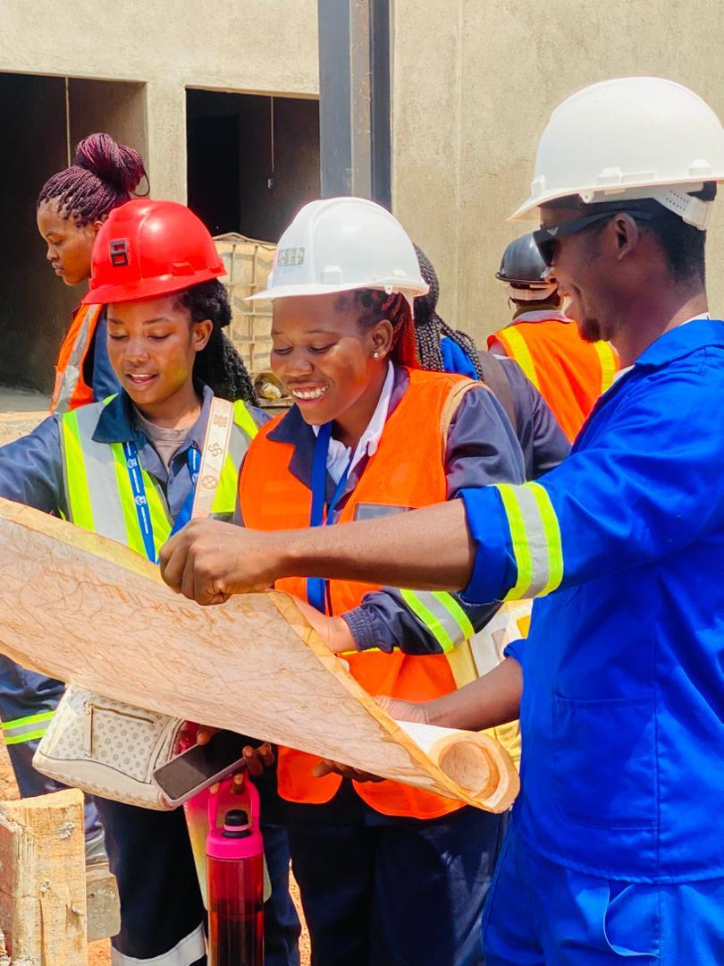 Q.S Students makes an enriching project site visit